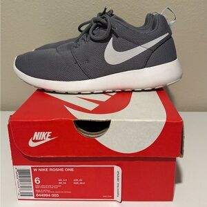 Nike (Women’s) Roshe One Sneakers - Cool Grey/Pure Platinum